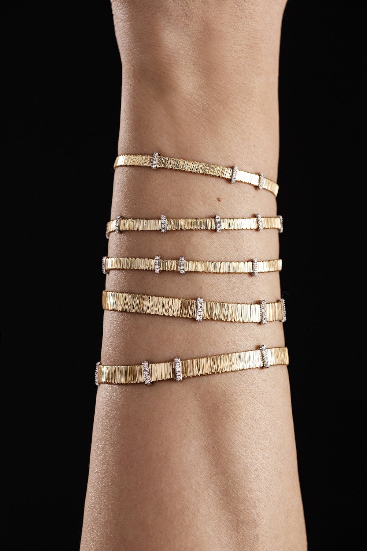 DIAMOND ENDLESS WIRE BRACELET 3