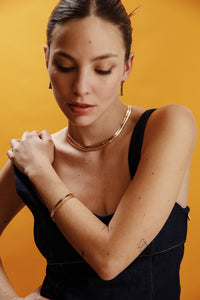 THIN ENDLESS WIRE NECKLACE