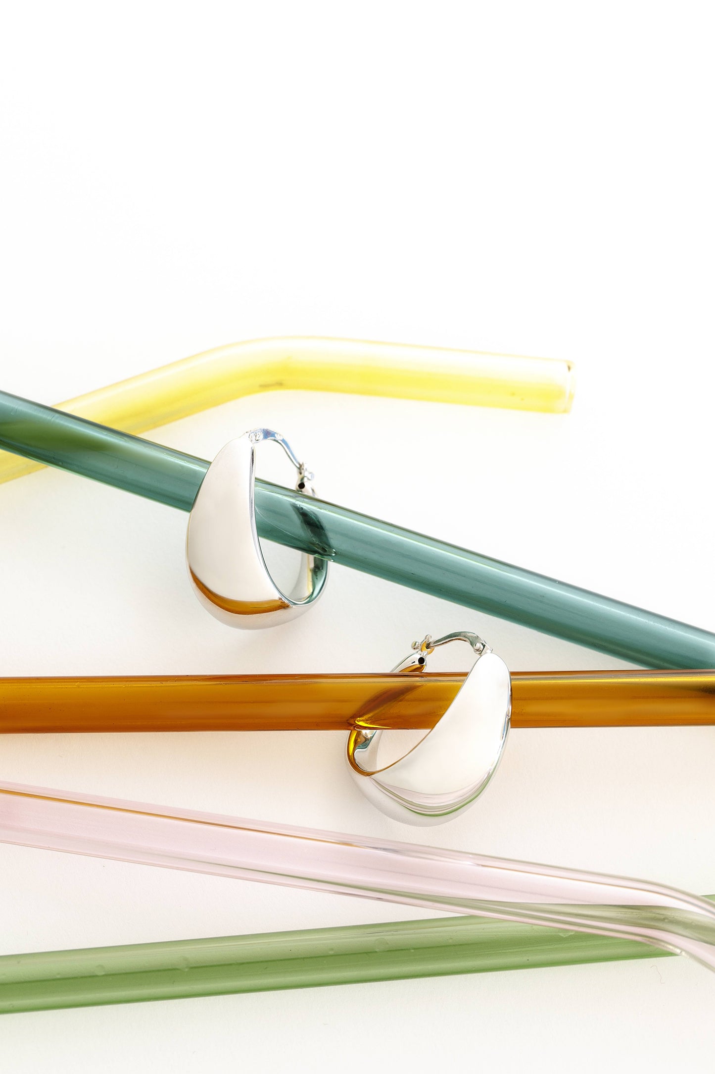 CLASSIC CLASP HOOPS