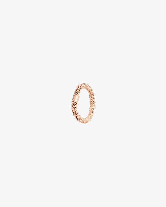 TWISTED RING