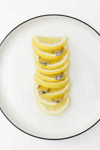 BRIGHT FUTURE RIBBON RING