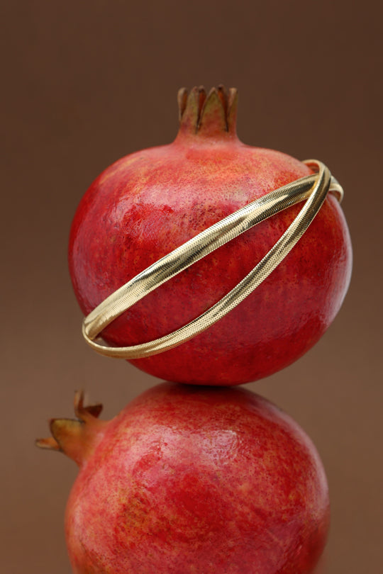KNOT NECKLACE